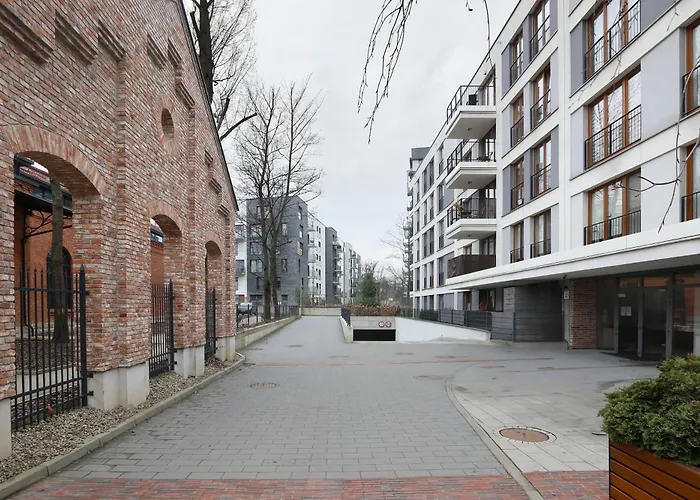 Classy 2-Room Apartment With Private Garden And Air Conditioning- Old Town